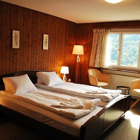 Rooms With Private Bathrooms Saas im Prattigau ภายนอก รูปภาพ