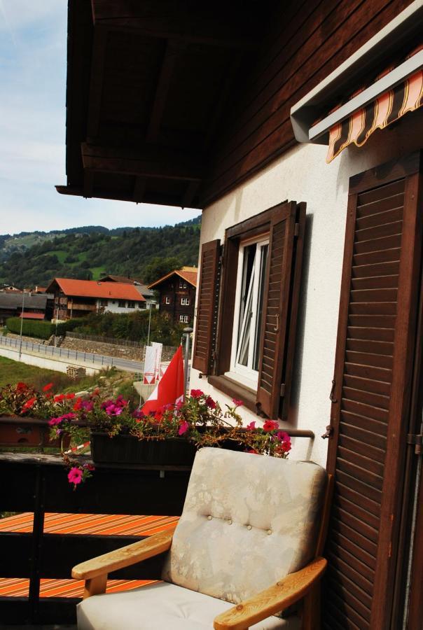 Rooms With Private Bathrooms Saas im Prattigau ภายนอก รูปภาพ