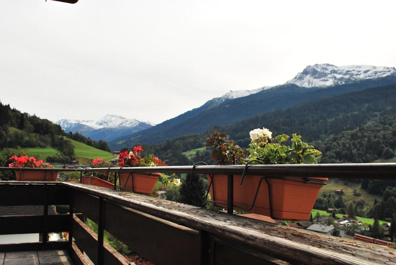 Rooms With Private Bathrooms Saas im Prattigau ภายนอก รูปภาพ
