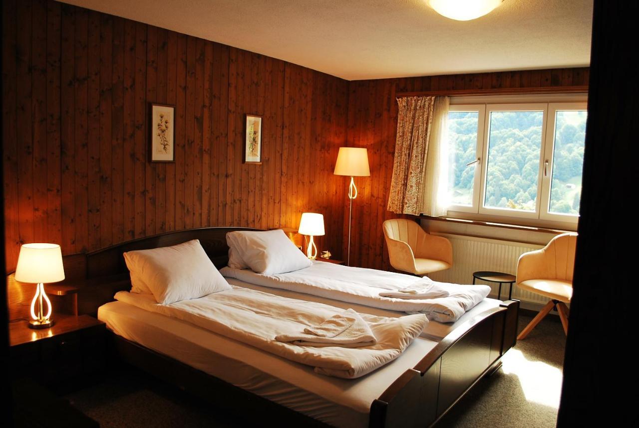 Rooms With Private Bathrooms Saas im Prattigau ภายนอก รูปภาพ