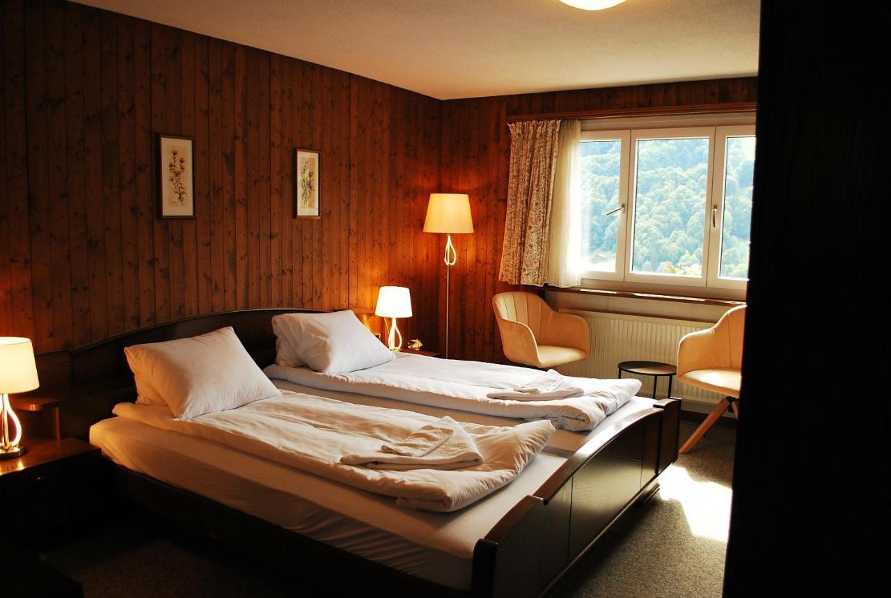 Rooms With Private Bathrooms Saas im Prattigau ภายนอก รูปภาพ