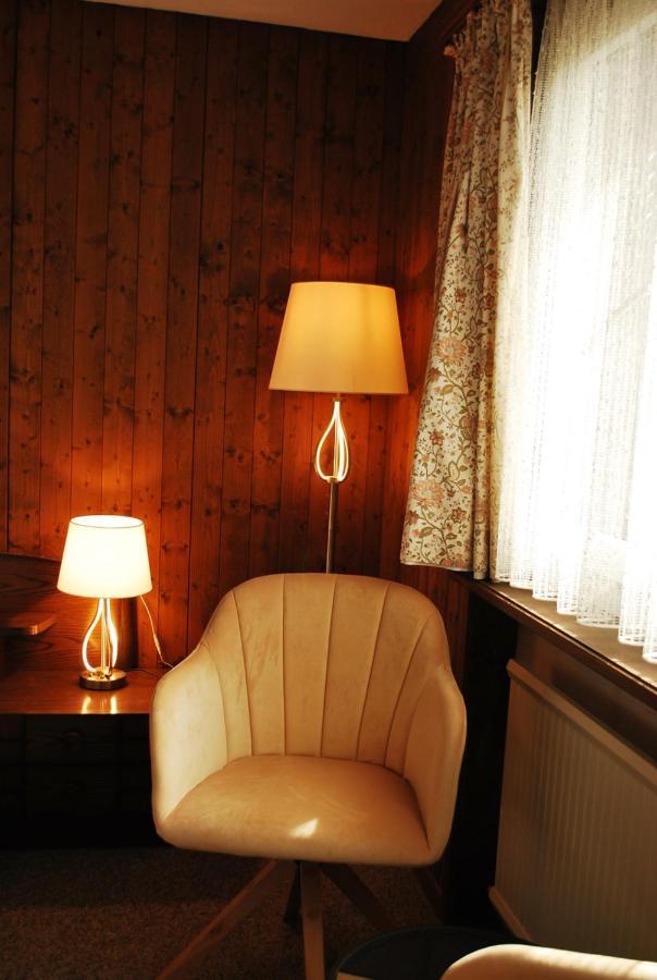 Rooms With Private Bathrooms Saas im Prattigau ภายนอก รูปภาพ