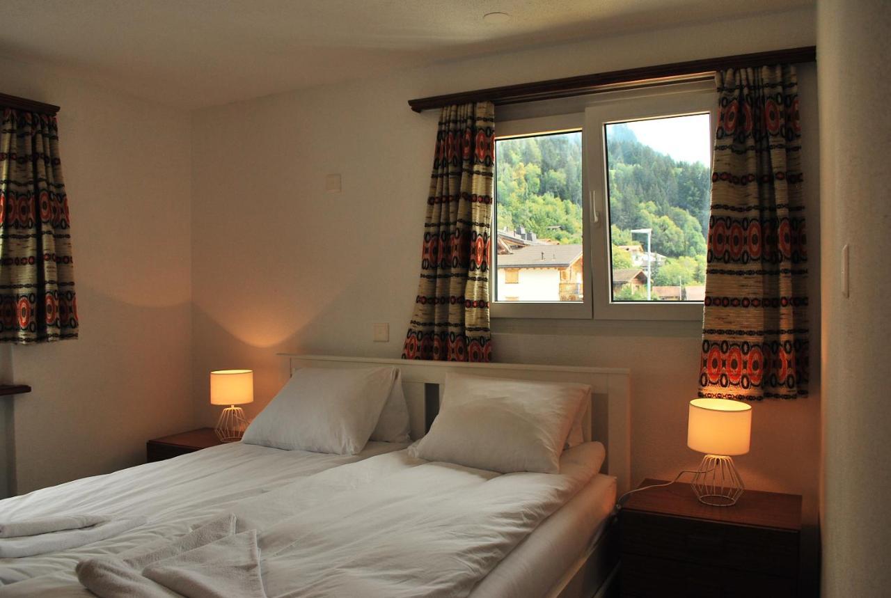 Rooms With Private Bathrooms Saas im Prattigau ภายนอก รูปภาพ
