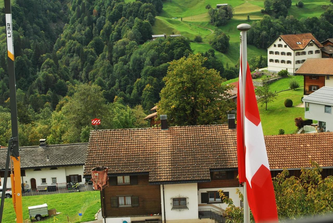 Rooms With Private Bathrooms Saas im Prattigau ภายนอก รูปภาพ